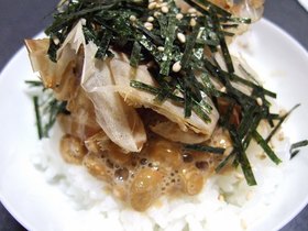 主婦のひとりランチ~納豆丼柚子風味~