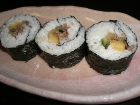 アレっ子に♪巻き寿司の”玉子焼き”もどき
