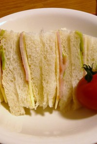 サラダ感覚♪ハムレタスサンドイッチ