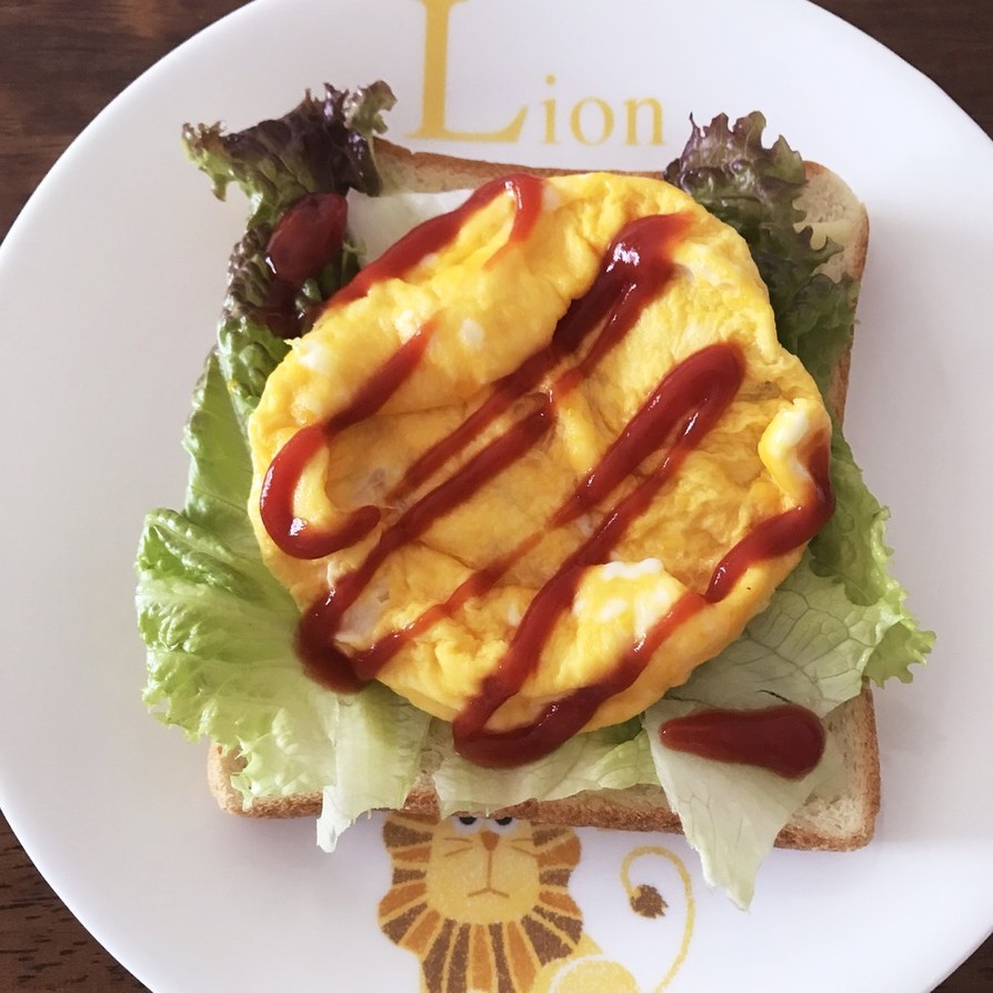 朝ごはんに☆チーズレタス卵のトーストの画像