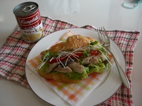 キャンベルスープのキノコチキンサンド