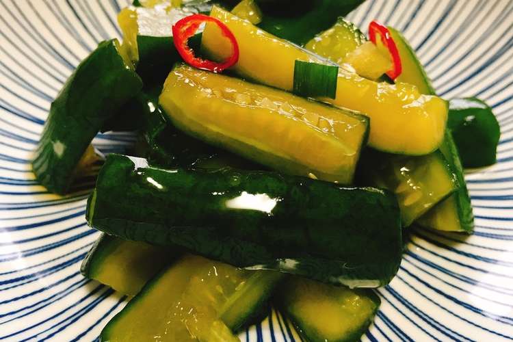 夏にぴったり 簡単きゅうりの漬け物 レシピ 作り方 By Rioriona69 クックパッド 簡単おいしいみんなのレシピが361万品