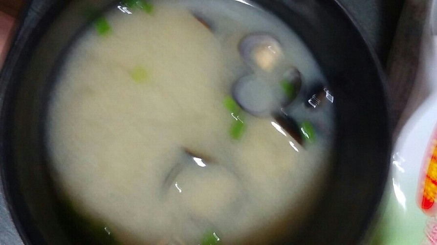 ◆しじみの味噌汁◆(砂抜きのやり方)の画像
