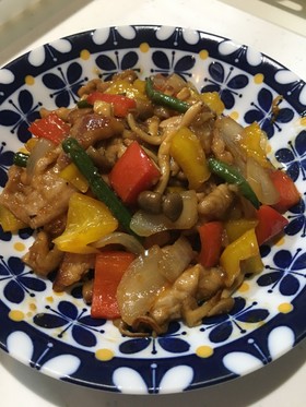 パプリカと豚肉のオイスターソース炒め