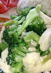 鶏胸肉とブロッコリー中華風炒め