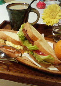 サンドイッチ2種-塩豚BLTと卵カレー