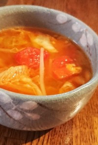 トマトとキムチのスープ