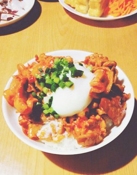 豚バラのオイケチャ丼