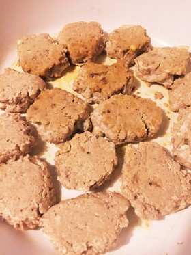 【離乳食後期】鶏ひき肉と豆腐のハンバーグ
