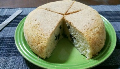 [超簡単]炊飯器で黒豆きな粉パンケーキの写真