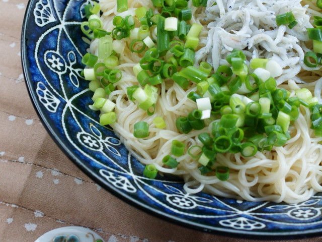 柚子胡椒でさわやかピリ辛 ごま油素麺 レシピ 作り方 By さつきa クックパッド 簡単おいしいみんなのレシピが375万品