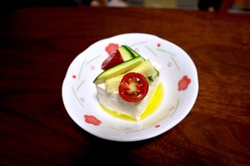 彩り野菜でもう一品!簡単オシャレ豆腐
