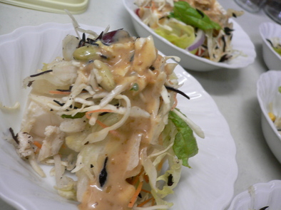 お豆腐のサラダ（金のごまだれ）の写真