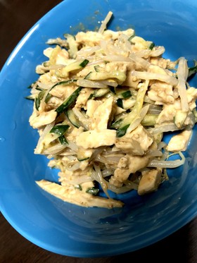 サラダチキンの棒棒鶏風サラダ