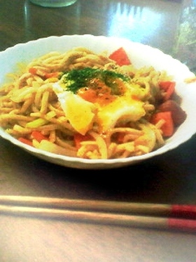 絶品★焼カレーうどん(≧ε≦●))
