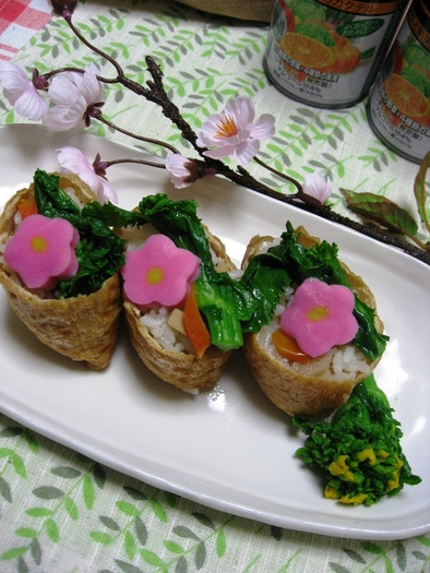 ひな祭りのお弁当に✿お花畑稲荷寿司の写真