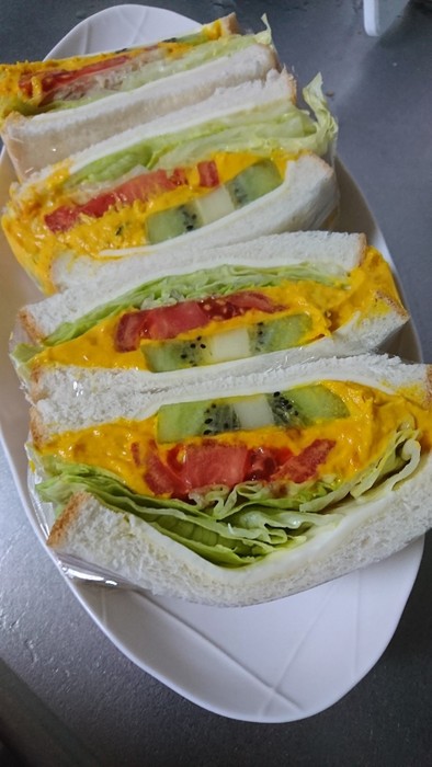 八百屋さんのサンドイッチの写真