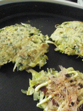 思わぬ発見♪春菊入りお好み焼き
