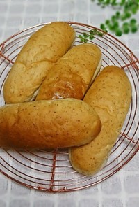 ふわふわのライ麦配合のコッペパン