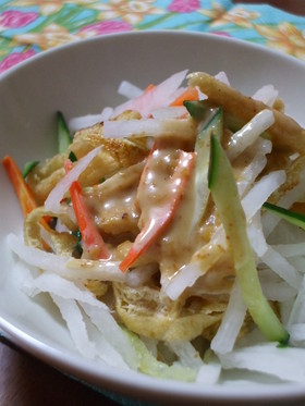 千切り野菜のゴマドレサラダ