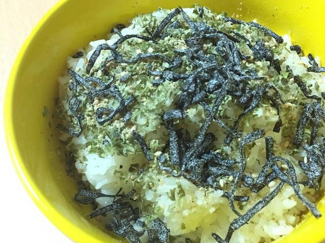 青のり 塩昆布 ごまおにぎり 幼児食 レシピ 作り方 By クックnp9isv クックパッド 簡単おいしいみんなのレシピが352万品