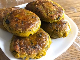 かぼちゃと残りご飯でもっちりおやき?
