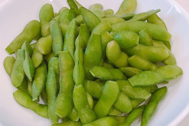 レンジで簡単 激うま 茹でない枝豆 レシピ 作り方 By クックまいななパパ クックパッド 簡単おいしいみんなのレシピが371万品