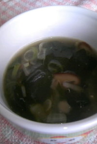簡単♪焼肉のたれ「ジャン」で中華風スープ
