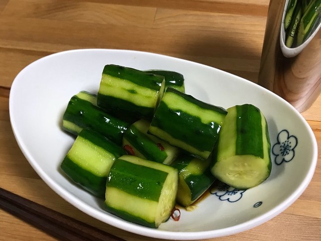 簡単 めんつゆできゅうりの一本漬け レシピ 作り方 By Hirose3939 クックパッド 簡単おいしいみんなのレシピが359万品