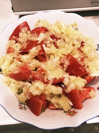 シンプル・夏バテ防止トマトサラダの写真