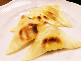 ビールに合うシュウマイの皮でチーズ焼き
