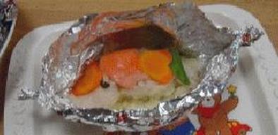 子供が手伝える紅白魚のホイル焼きの写真