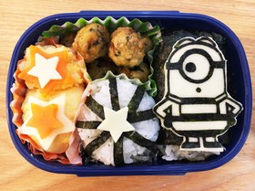 ミニオンの海苔切り弁当(2)