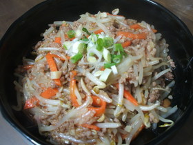 ご飯がすすむ!簡単もやし炒め☆丼にもOK