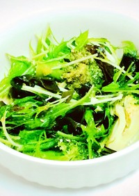 ブロッコリーと水菜の和風サラダ