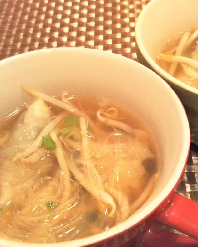 オイスターソースのコク☆食べる餃子スープの画像