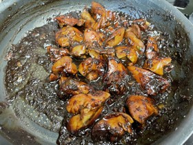 鶏レバー味噌煮