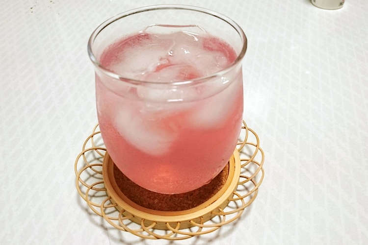 色鮮やか 青じそ 大葉 ジュース レシピ 作り方 By ちはそう汰 クックパッド 簡単おいしいみんなのレシピが375万品
