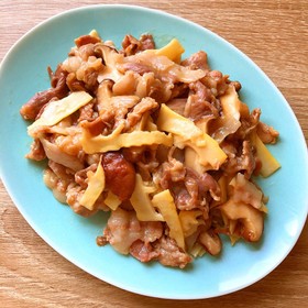 たけのこ豚肉きのこのコックリ醤油炒め!