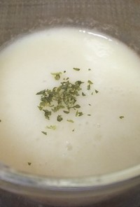 簡単・ホワイトアスパラと玉葱の冷製スープ