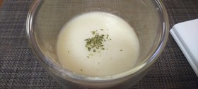 簡単・ホワイトアスパラと玉葱の冷製スープ