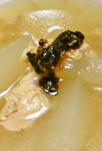 冷たい冬瓜のピリ辛スープ