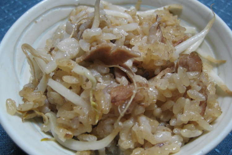 がっつり系 豚ともやしの混ぜご飯 レシピ 作り方 By Chiroko クックパッド 簡単おいしいみんなのレシピが366万品