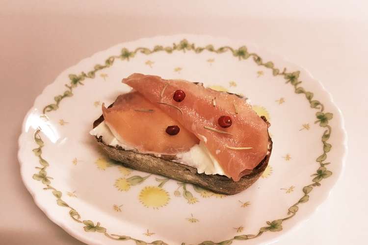 生ハムとクリチとローズマリートースト レシピ 作り方 By Abake クックパッド 簡単おいしいみんなのレシピが357万品
