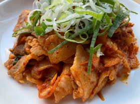 簡単激ウマ☆ご飯に合いすぎる豚キムチ