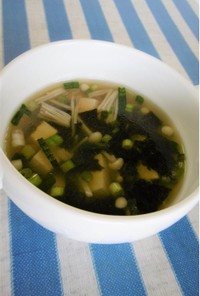 小ねぎと海苔の豆腐スープ