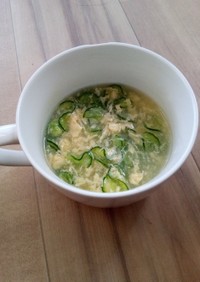 冷凍きゅうりdeふわトロ卵スープ