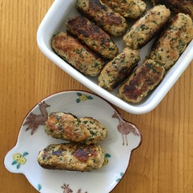 【お弁当惣菜】はんぺん入り肉だんご