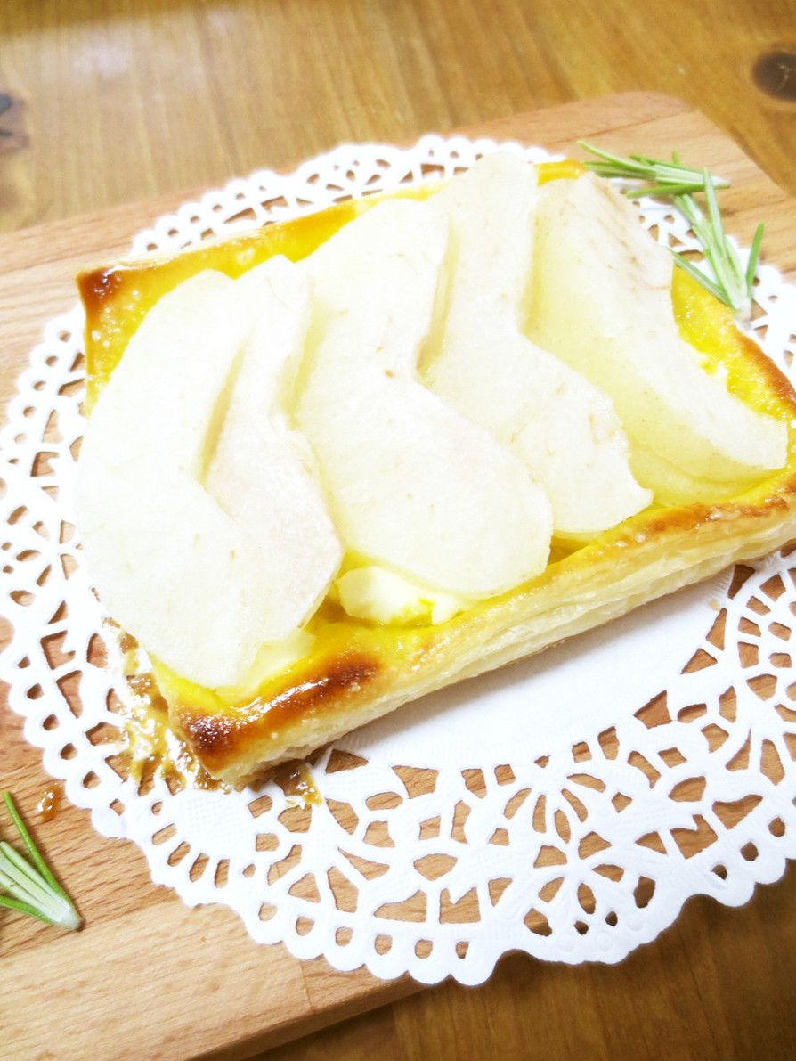 梨とクリームチーズのオープンパイ♡の画像