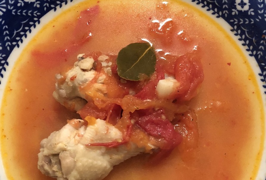手羽元とフレッシュトマトのスープの画像